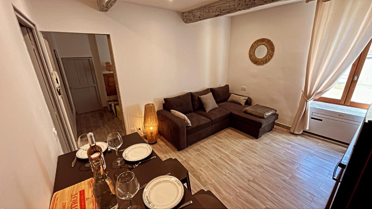 Appartement T2 Centre Village Cucuron Zewnętrze zdjęcie